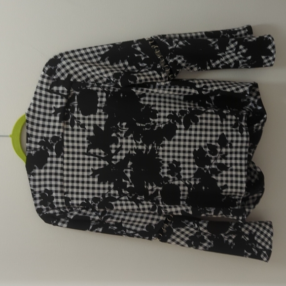 Extra large pullover blouse. - Picture 5 of 8